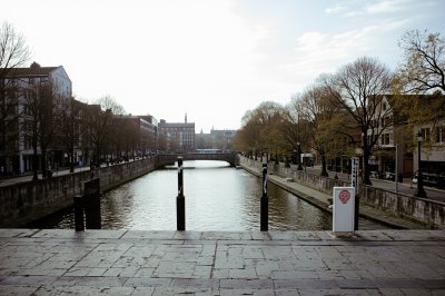 AI-generated travel thumbnail for Manchester