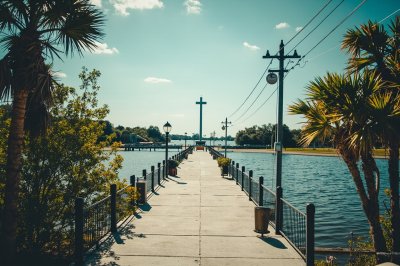 AI-generated travel thumbnail for Mango