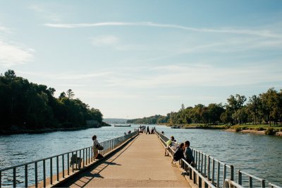 AI-generated travel thumbnail for Manlleu