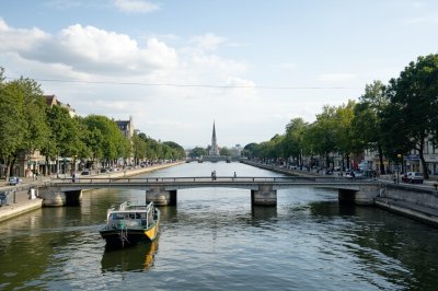 AI-generated travel thumbnail for Mantes-la-Jolie
