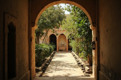 AI-generated travel thumbnail for Marādah