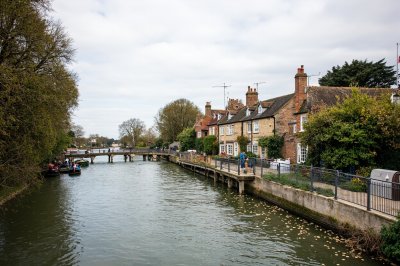 AI-generated travel thumbnail for Marden
