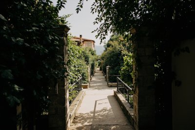 AI-generated travel thumbnail for Marene