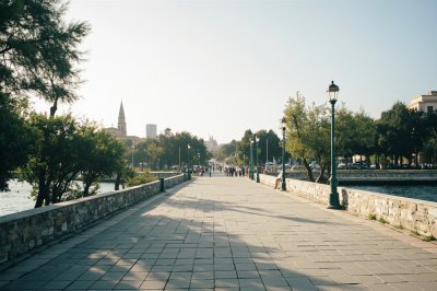 AI-generated travel thumbnail for Maroúsi