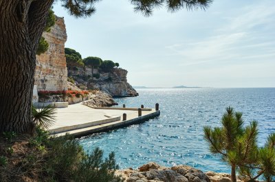 AI-generated travel thumbnail for Marseille