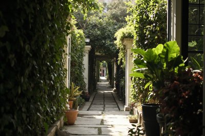 AI-generated travel thumbnail for Mataderos