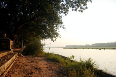 AI-generated travel thumbnail for Mauganj