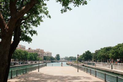 AI-generated travel thumbnail for Médéa