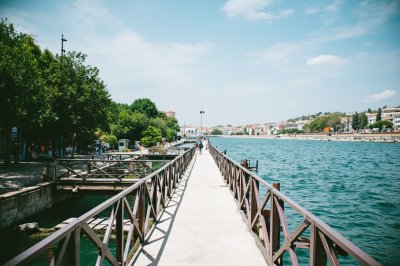 AI-generated travel thumbnail for Menemen