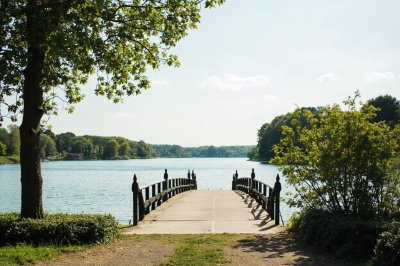 AI-generated travel thumbnail for Mennecy