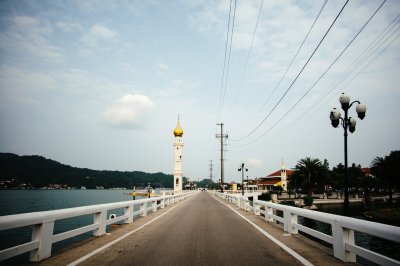 AI-generated travel thumbnail for Mentiri