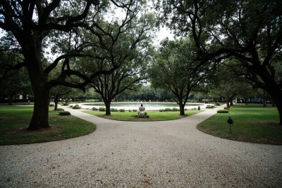 AI-generated travel thumbnail for Mentone