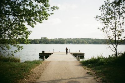 AI-generated travel thumbnail for Mésanger