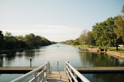 AI-generated travel thumbnail for Midland