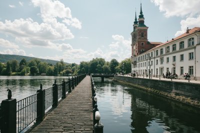 AI-generated travel thumbnail for Miękinia