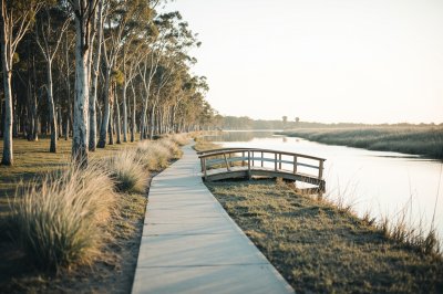 AI-generated travel thumbnail for Millbridge