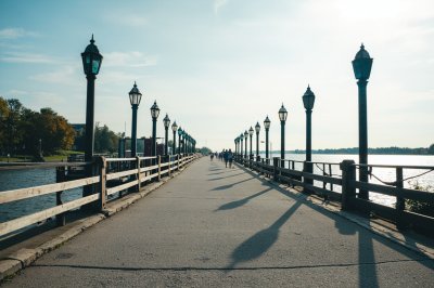 AI-generated travel thumbnail for Milton