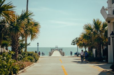 AI-generated travel thumbnail for Miramar Beach