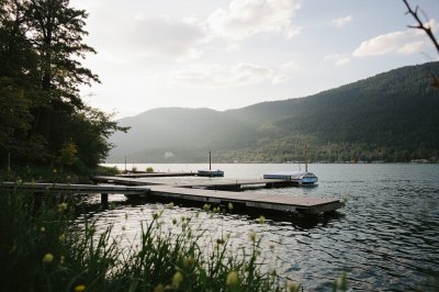 AI-generated travel thumbnail for Mitterbach am Erlaufsee