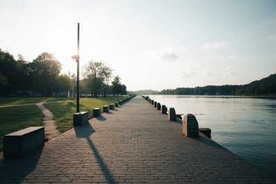 AI-generated travel thumbnail for Mizhhirya Raion