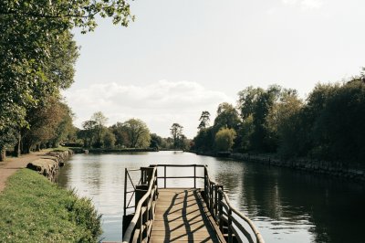 AI-generated travel thumbnail for Modbury