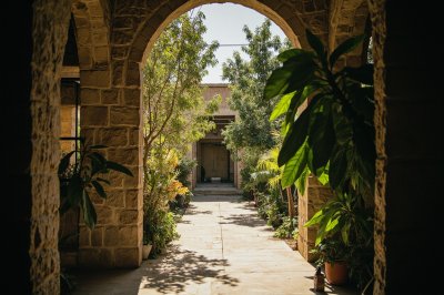 AI-generated travel thumbnail for Mohammadi