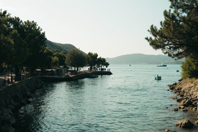 AI-generated travel thumbnail for Moïta