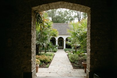 AI-generated travel thumbnail for Molino