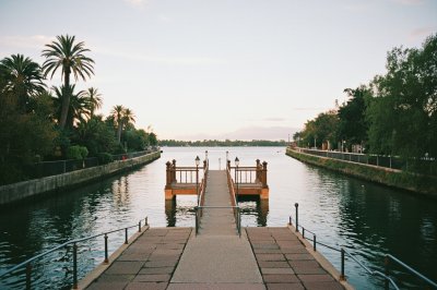 AI-generated travel thumbnail for Molinos Los