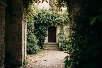 AI-generated travel thumbnail for Montbronn