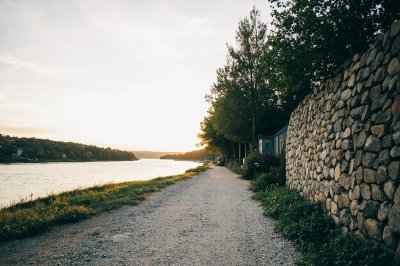 AI-generated travel thumbnail for Monte San Pietrangeli