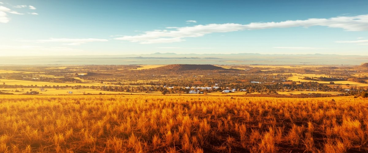 Painterly banner illustration of Morawa