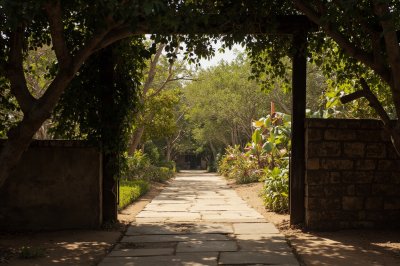 AI-generated travel thumbnail for Mosetse