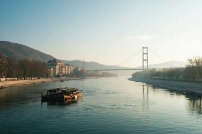 AI-generated travel thumbnail for Moskovskiy