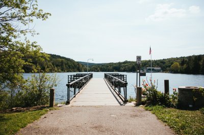 AI-generated travel thumbnail for Mount Vernon