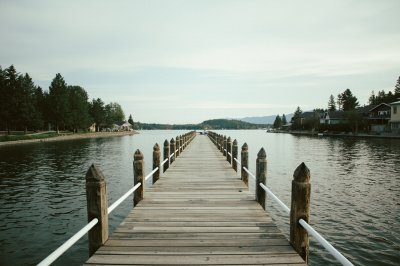 AI-generated travel thumbnail for Mountain View