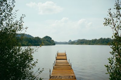 AI-generated travel thumbnail for Muang Laman
