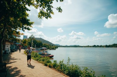 AI-generated travel thumbnail for Muang Thatèng