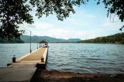 AI-generated travel thumbnail for Muang Xaibouli