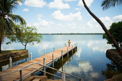 AI-generated travel thumbnail for Mucumpiz