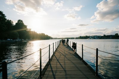 AI-generated travel thumbnail for Müggelheim
