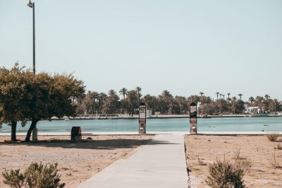 AI-generated travel thumbnail for Mukalla