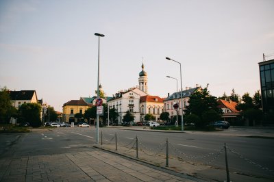 AI-generated travel thumbnail for Municipiul Satu Mare