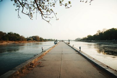 AI-generated travel thumbnail for Muridke
