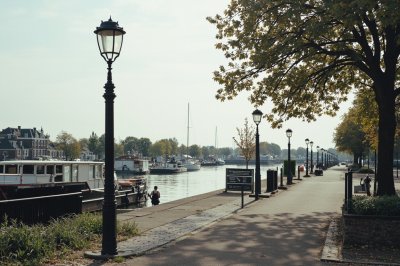 AI-generated travel thumbnail for Naarden