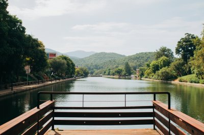AI-generated travel thumbnail for Nagarote