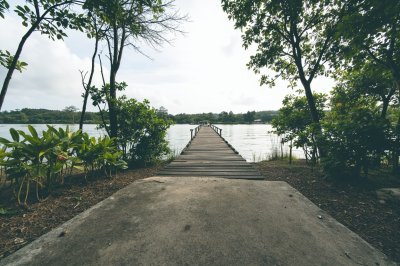 AI-generated travel thumbnail for Naguilian