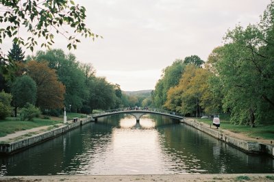 AI-generated travel thumbnail for Nanteuil-en-Vallée
