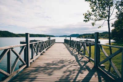 AI-generated travel thumbnail for Naustdal