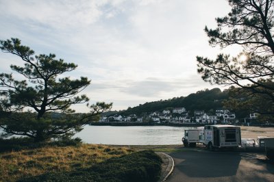 AI-generated travel thumbnail for Nefyn